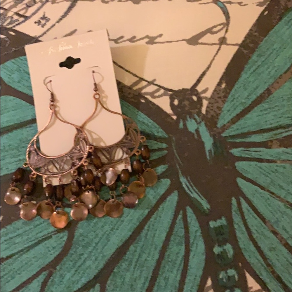 Adorable delicate lightweight chime dangles